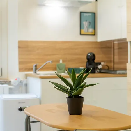 - A Pochi Passi Dal Centro Storico Appartement *